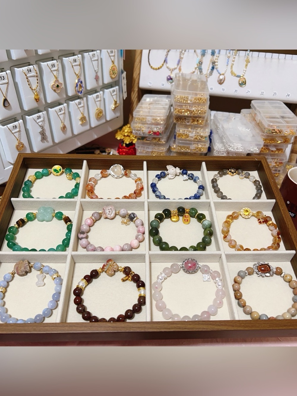 （06-171️⃣）Handmade bracelets for live show